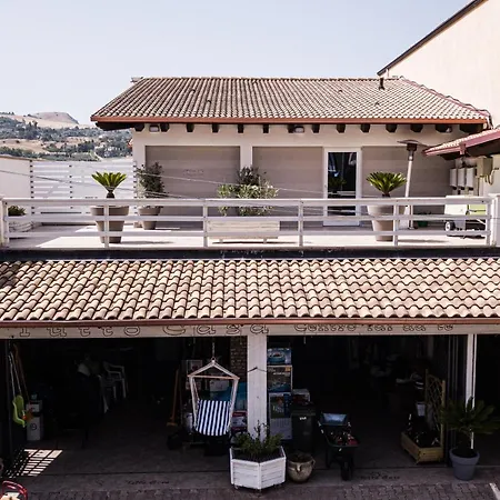 Corleone Guesthouse Bed & Breakfast 3*